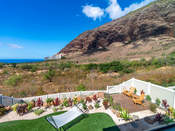 Luxurious Oahu Retreat: Two Villas, Perfect for Groups
